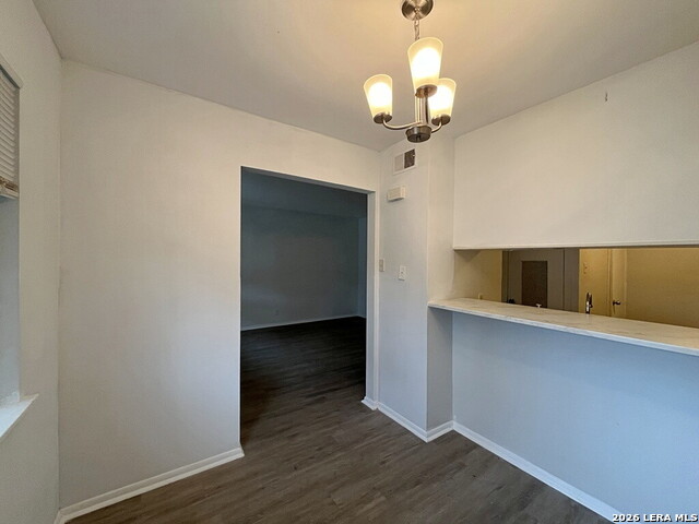 311 E San Antonio Property Photo 10