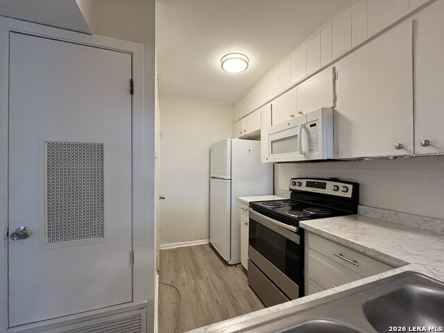 311 E San Antonio Property Photo 11