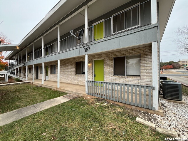 311 E San Antonio Property Photo 24