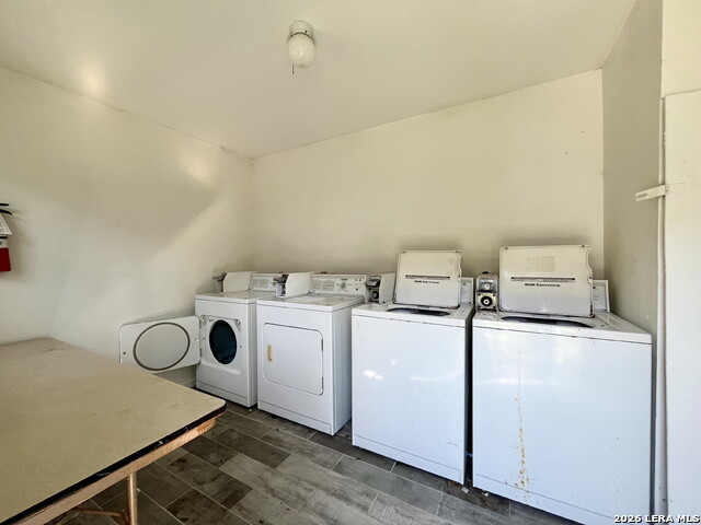311 E San Antonio Property Photo 27