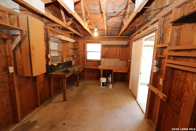 901 Houston Property Photo 28