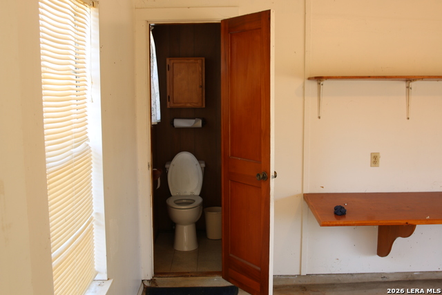 901 Houston Property Photo 32