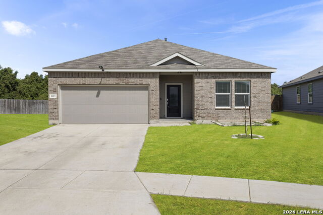 1615 Day Lily Property Photo 2