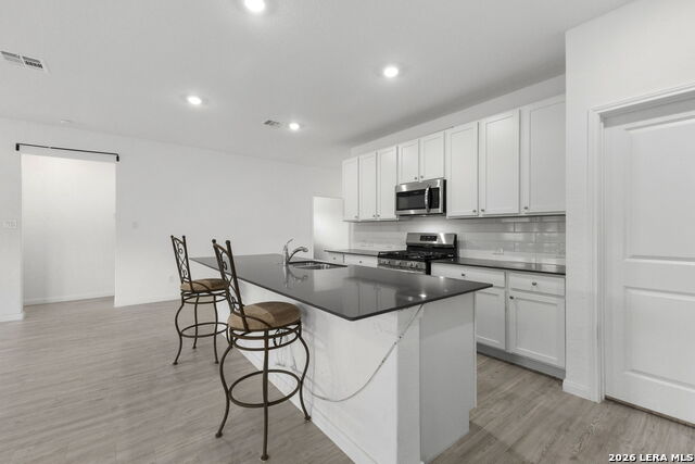 1615 Day Lily Property Photo 8
