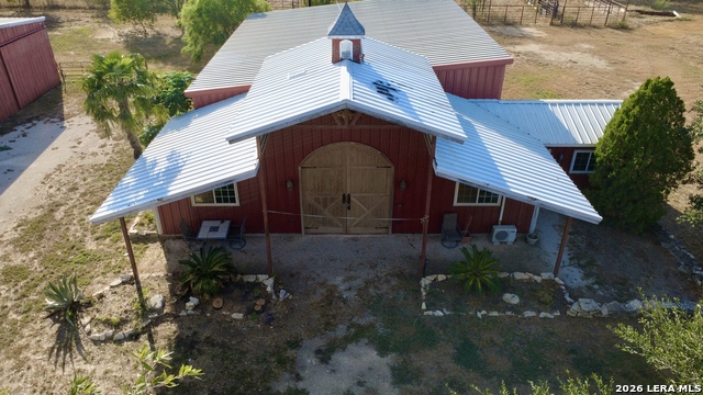 2710 N State Highway 80 Property Photo 3