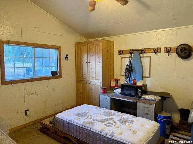 2710 N State Highway 80 Property Photo 24