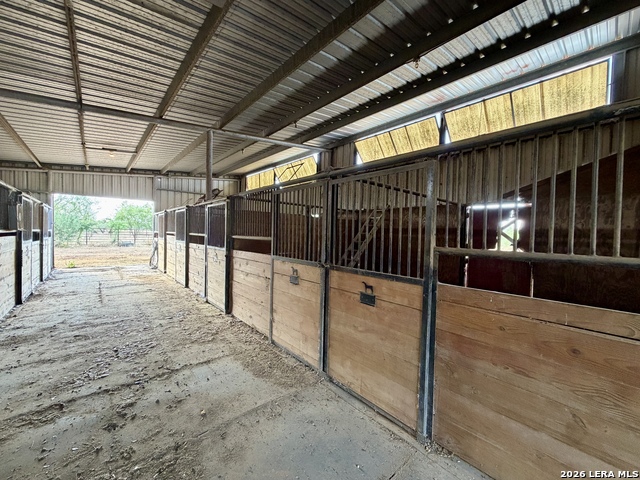 2710 N State Highway 80 Property Photo 26