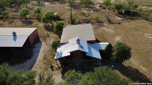 2710 N State Highway 80 Property Photo 42