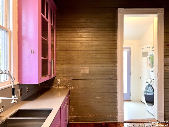 902 N Pine St Property Photo 12