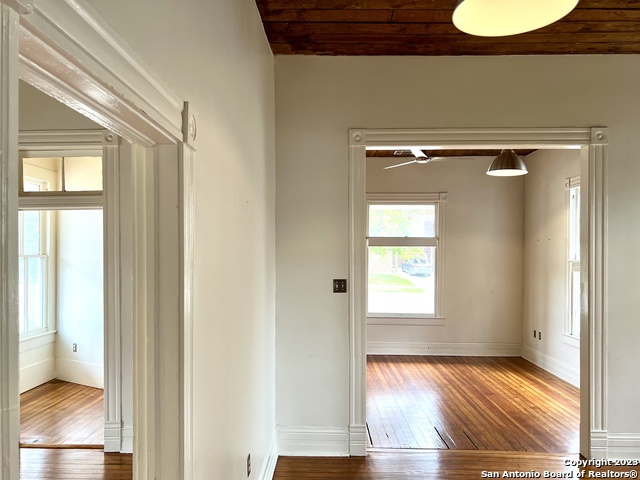 902 N Pine St Property Photo 15