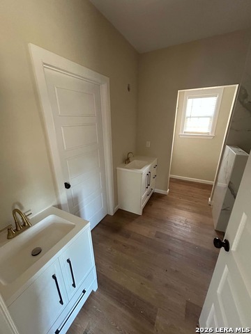 504 Hickory St Property Photo 8