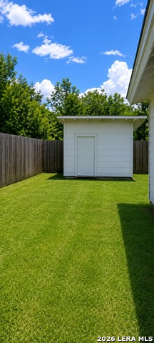 1711 S Tyler Property Photo 9
