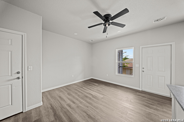 7610 Windsor Oaks Property Photo 8