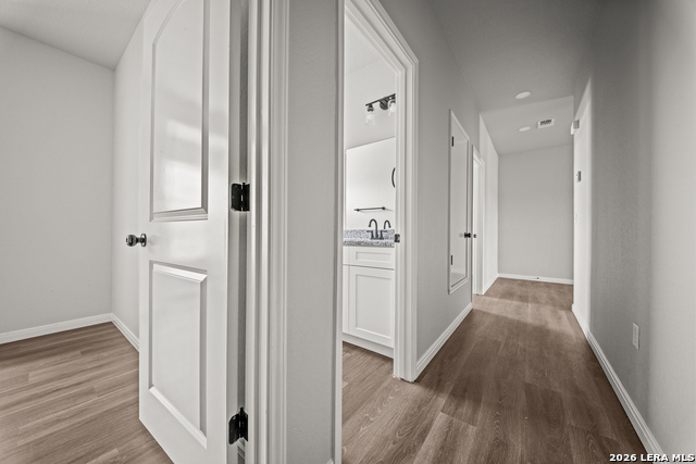 7610 Windsor Oaks Property Photo 12