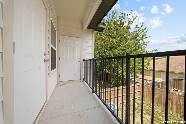 7610 Windsor Oaks Property Photo 16