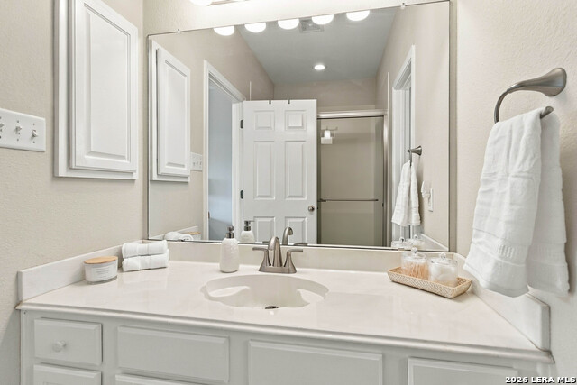 410 County Road 2748 Property Photo 15