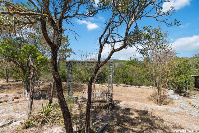 410 County Road 2748 Property Photo 37