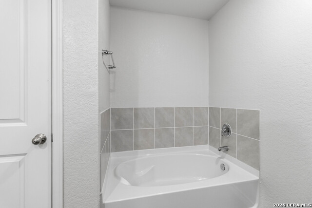 12649 Olozaga Property Photo 9