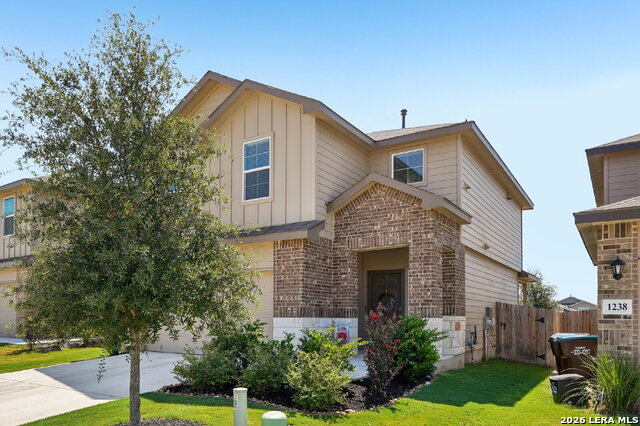 1242 Yellow Warbler Property Photo 3