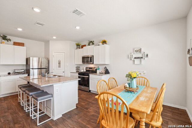 1242 Yellow Warbler Property Photo 15