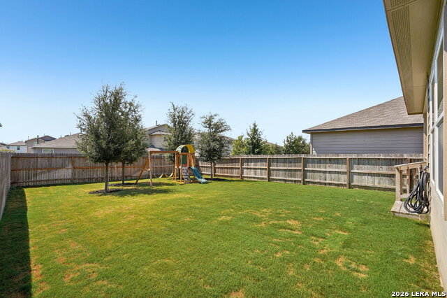 1242 Yellow Warbler Property Photo 43