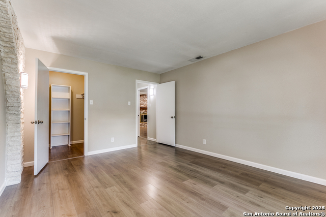 10215 Charter Ridge Property Photo 16