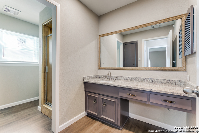 10215 Charter Ridge Property Photo 17