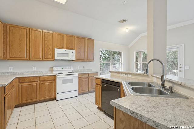 1331 Arrow Bow Property Photo 10