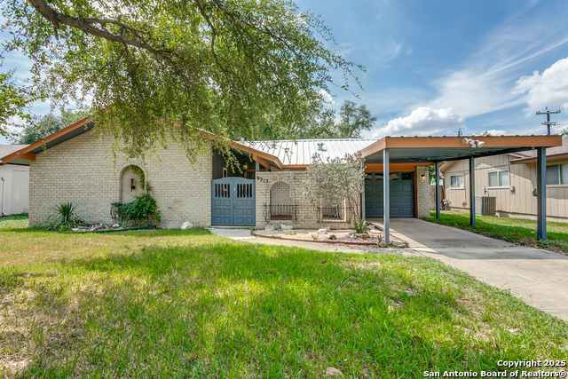 9515 Reece Dr Property Photo 2