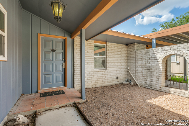 9515 Reece Dr Property Photo 4