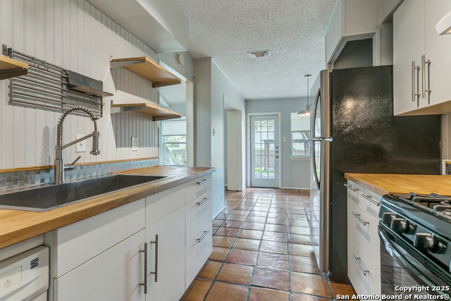 9515 Reece Dr Property Photo 11
