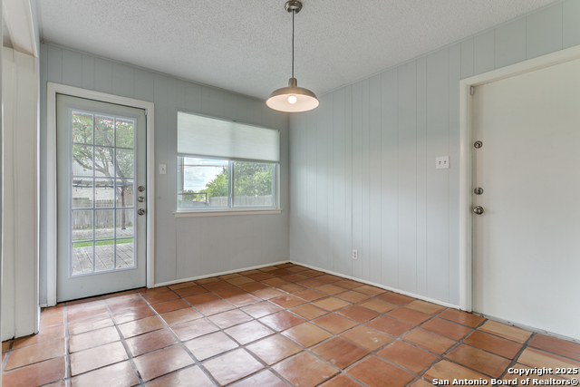 9515 Reece Dr Property Photo 14