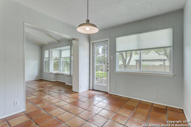 9515 Reece Dr Property Photo 15