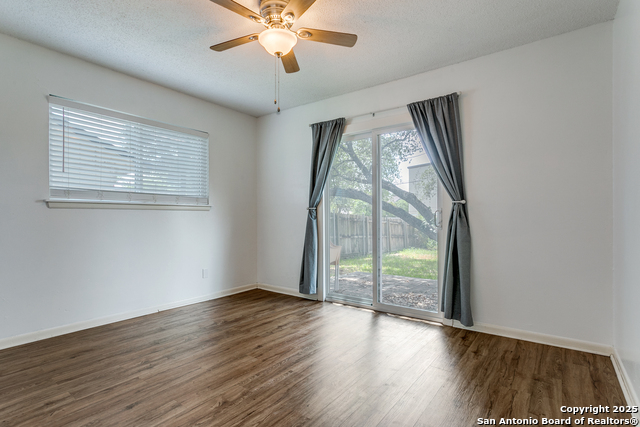 9515 Reece Dr Property Photo 16
