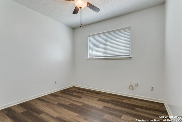 9515 Reece Dr Property Photo 17