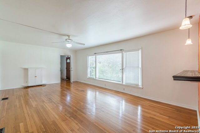 416 Alexander Hamilton Property Photo 7