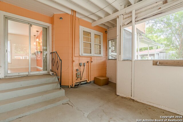 416 Alexander Hamilton Property Photo 26