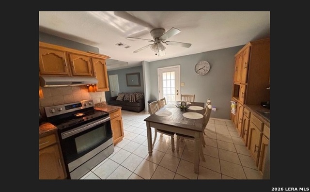 1675 Raintree Dr Property Photo 6