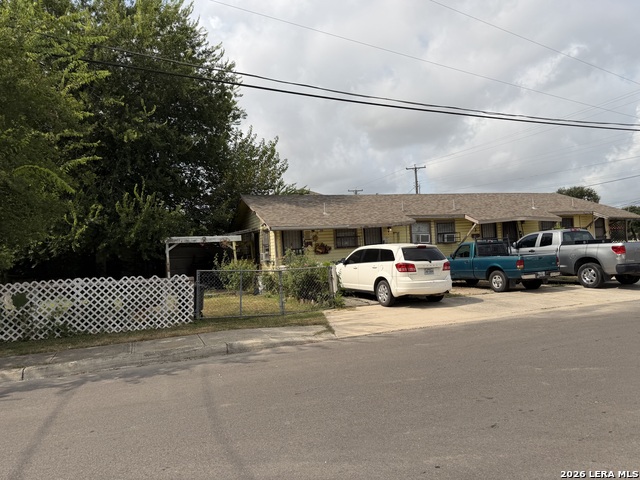 1202 S General Mcmullen Dr Property Photo 2