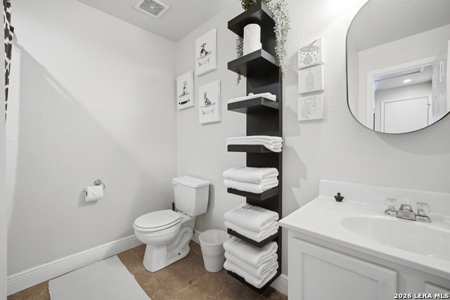 16523 Amberly Ct Property Photo 21