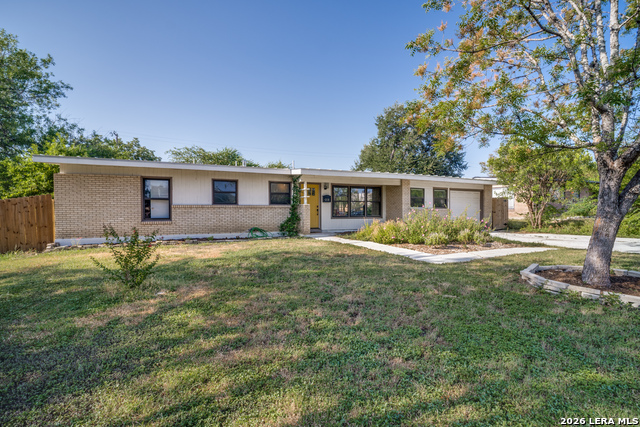 218 Sprucewood Ln