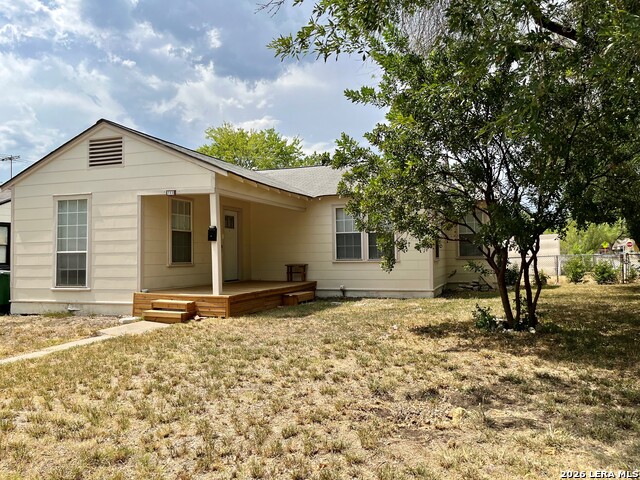 703 W Olmos Dr Property Photo 3