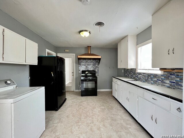 703 W Olmos Dr Property Photo 4