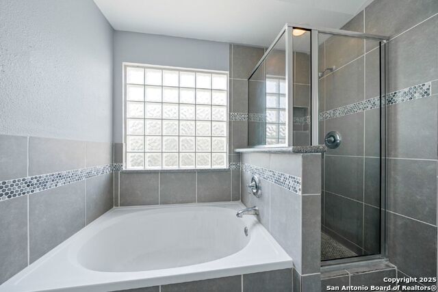 251 Red Hawk Rdg Property Photo 5