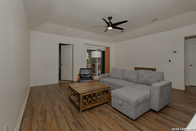 1674 Lantana Cir Property Photo 2