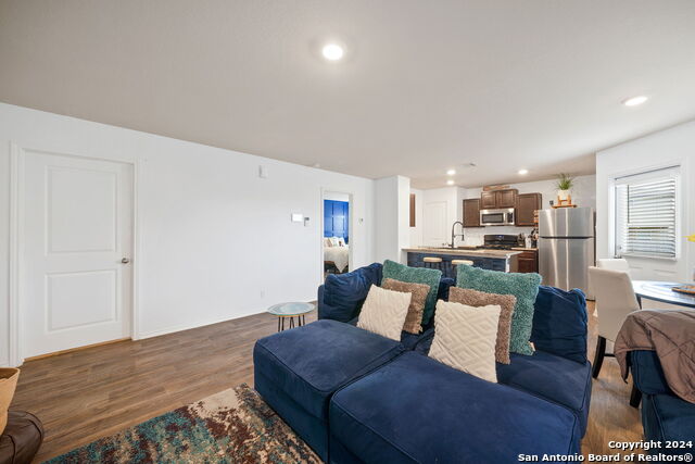 6554 Tempo Switch Property Photo 4
