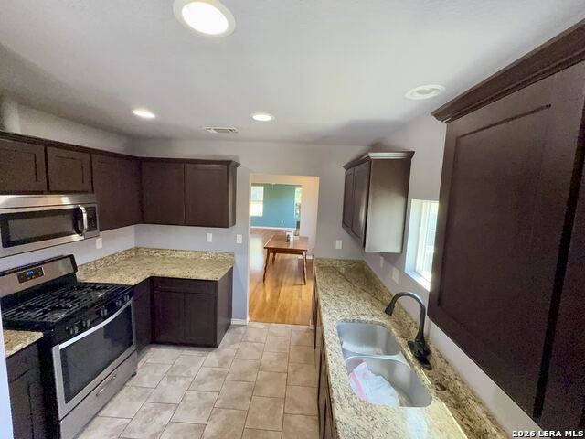 1407 Steves Property Photo 13