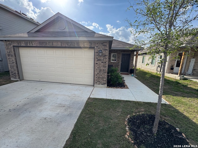 20811 MAPLE GRV Property Photo 1