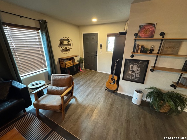 20811 Maple Grv Property Photo 4