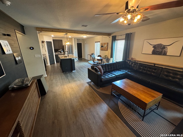 20811 Maple Grv Property Photo 5